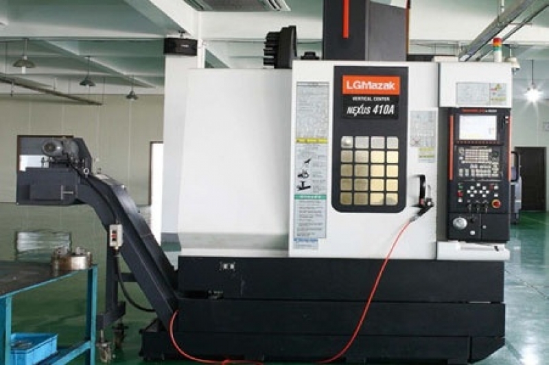 Mazak Machining Center